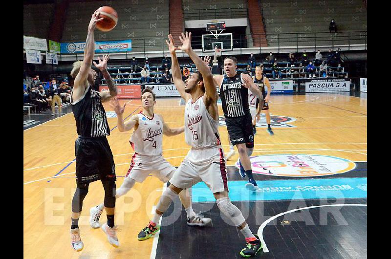 Estudiantes va por maacutes ante Rivadavia