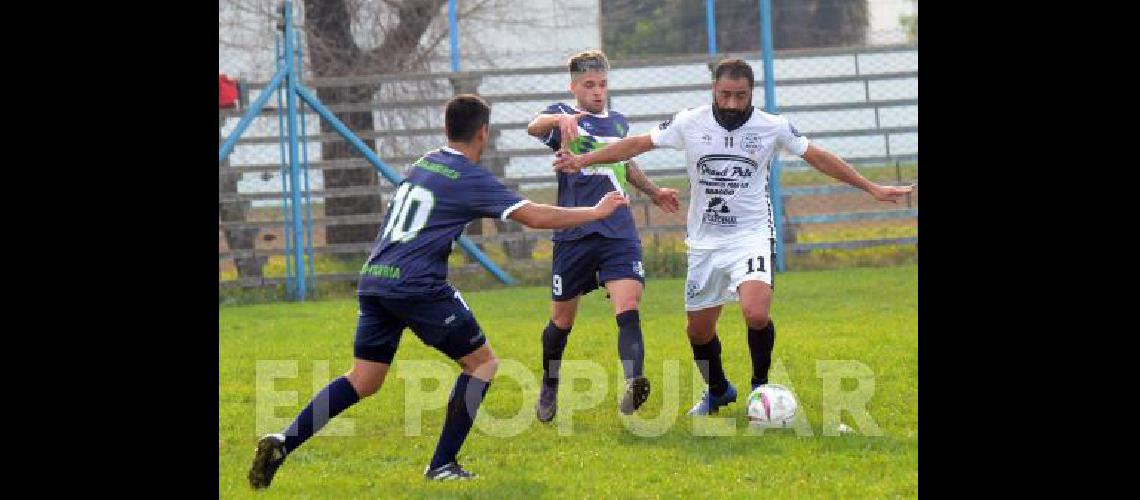 Embajadores y Municipales abrieron la quinta fecha del torneo de Primera DivisiÃ³n 