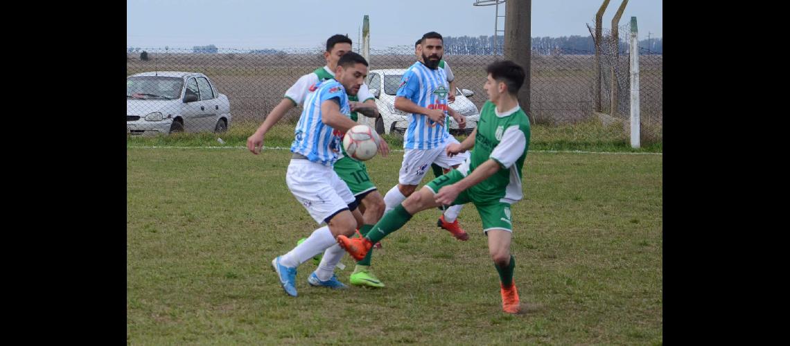 Ferro Carril Sud viene de empatar con Hinojo y hoy enfrenta a Municipales 