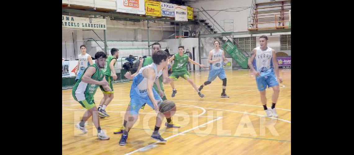 Pueblo Nuevo Verde y Ferro Carril Sud se enfrentaron anoche 