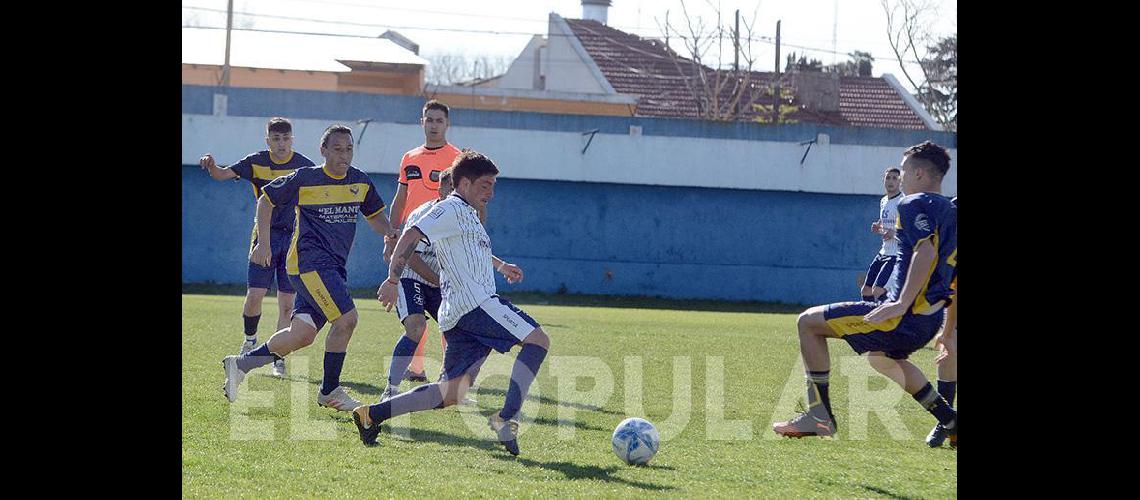 Con puacuteblico arranca el Norberto Desanzo