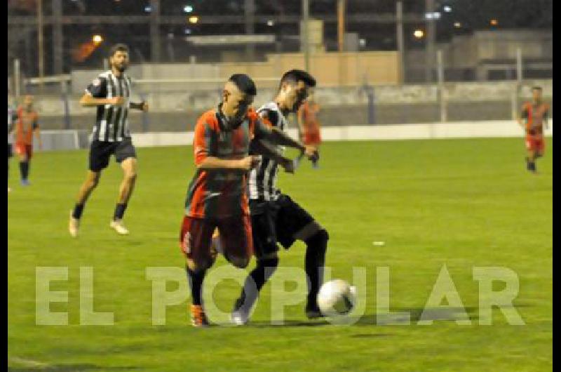 Estudiantes jugÃ³ en el estadio Municipal de Tandil Y regresÃ³ con la clasificaciÃ³n a la segunda instancia 