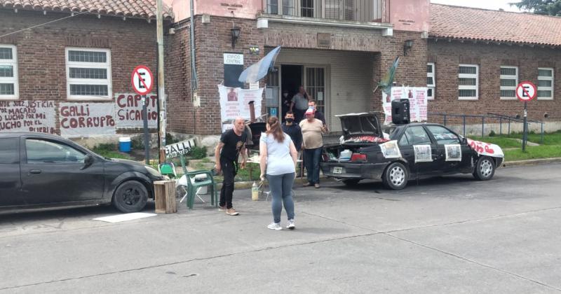 Una vecina arremetioacute contra manifestantes por ruidos molestos