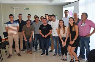 Los nuevos ingenieros matriculados recibieron la bienvenida por parte de las autoridades distritales del Colegio