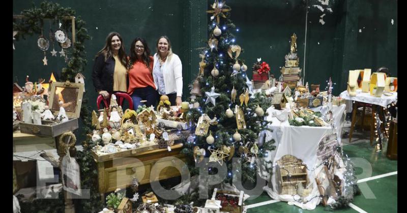 El bazar de Navidad que organiza la Rueda femenina de Rotary volvió este año