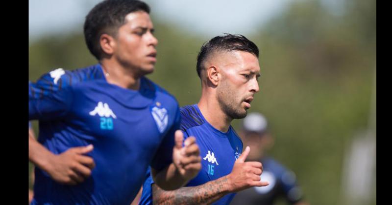 Lucas Janson entrena en Vélez