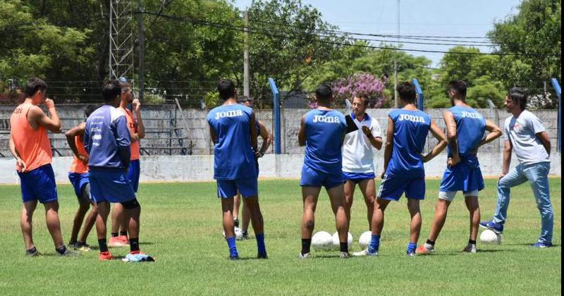 Alvear trabaja con su nuevo cuerpo técnico