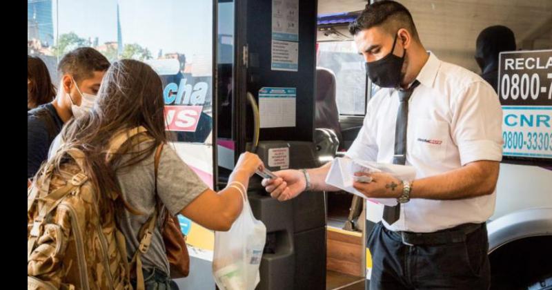 Podrían pedir el pase sanitario para viajar