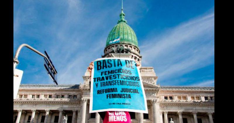 En Argentina se produjo un feminicidio cada 29 horas en 2021