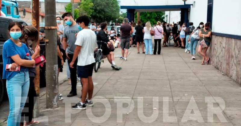 Alta demanda de hisopados en el centro de testeos en El Fortín