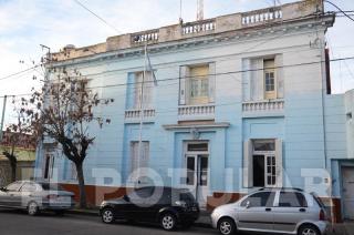 Robaron dinero de un auto estacionado en Microcentro