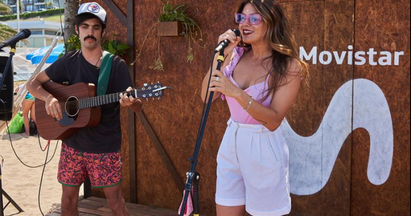 Natalie Pérez inauguró un parador en Mar del Plata con un show acústico