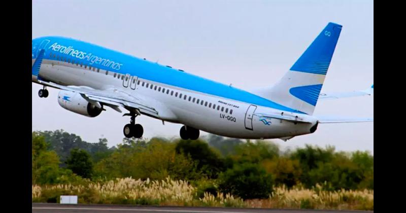 Todo comenzó cuando el vuelo llegó a territorio estadounidense a las 0640 del viernes