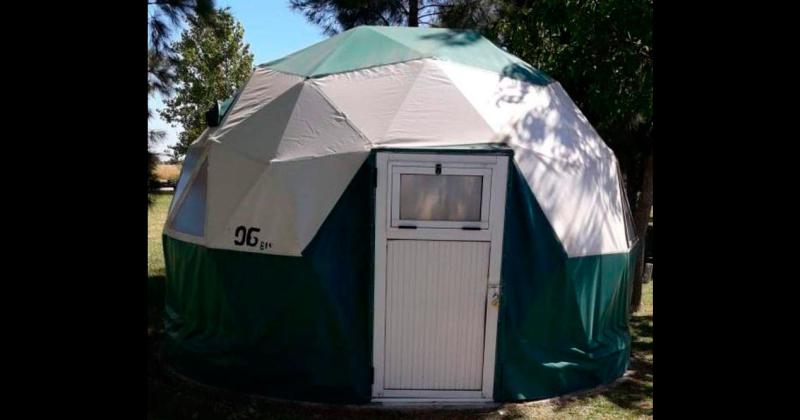 Los que sí tendr�n muebles ser�n los domos glamping que est�n terminando de construirse tendr�n 7 m de di�metro y 4 de altura