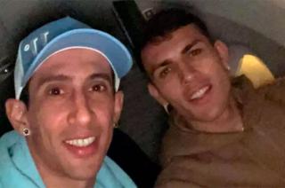 Ángel Di María junto a Leandro Paredes compartieron su llegada en redes sociales