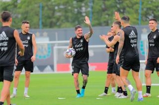 Último entrenamiento en Ezeiza previo a Chile