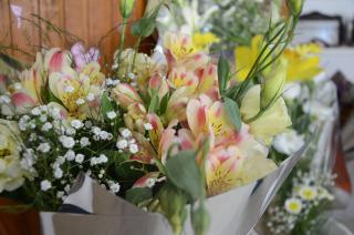 El comercio de las flores en jaque por el calor