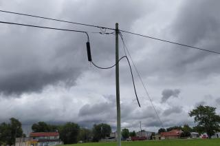  Los vecinos de los barrios Lourdes y 4 de Octubre est�n hace una semana sin internet ni telefono por un robo de cables