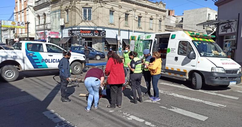 El siniestro se produjo en la intersección de las calles Vicente López y Necochea