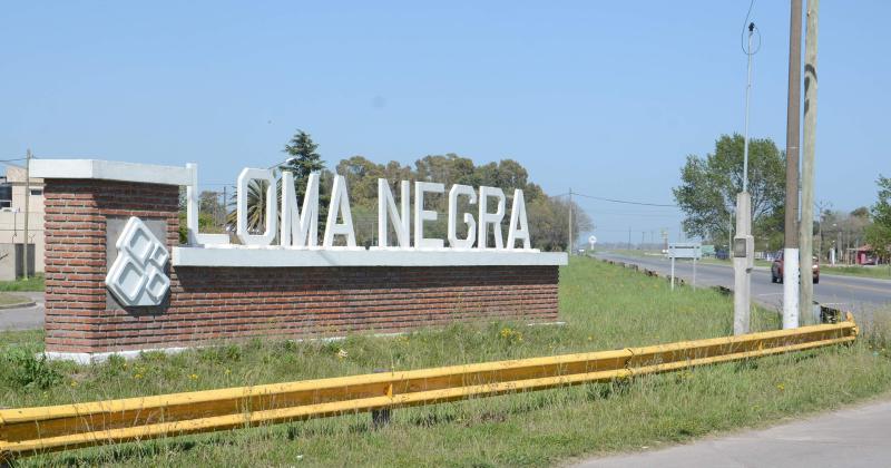 La Delegacioacuten de Loma Negra recibioacute material y ya inicioacute el bacheo de calles