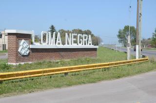 La Delegacioacuten de Loma Negra recibioacute material y ya inicioacute el bacheo de calles