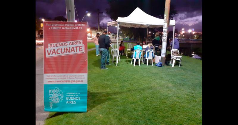 La Noche de las Vacunas tuvo lugar en el Parque Mitre