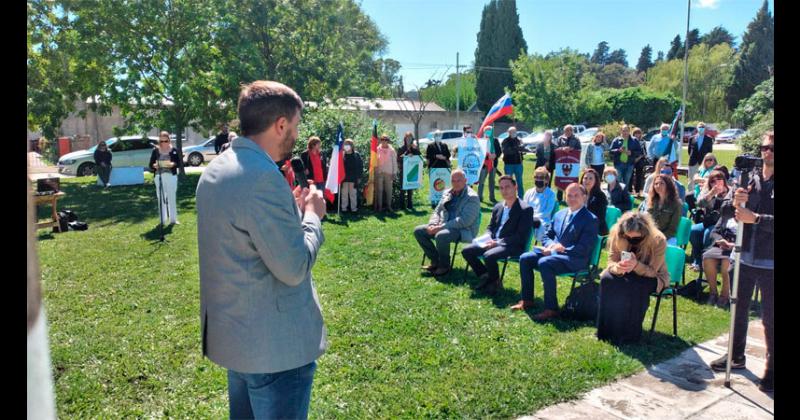 En Loma Negra inauguraron el Monumento a los Eslovenos 