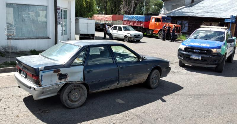 Dos autos impactaron- una nena fue trasladada al Hospital 