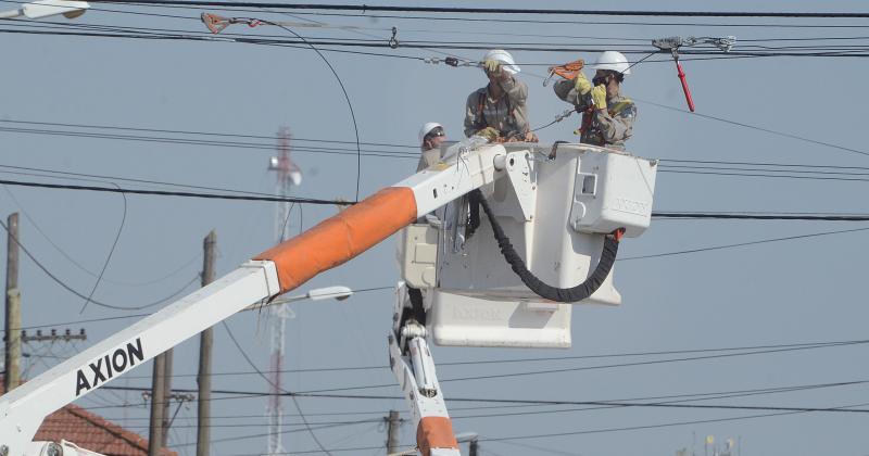 Habraacute cortes de luz por tareas de mejoras en tres sectores de la ciudad