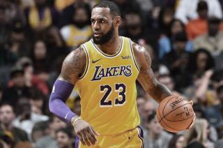 LeBron James se convirtioacute en el maacuteximo anotador en la historia de la NBA