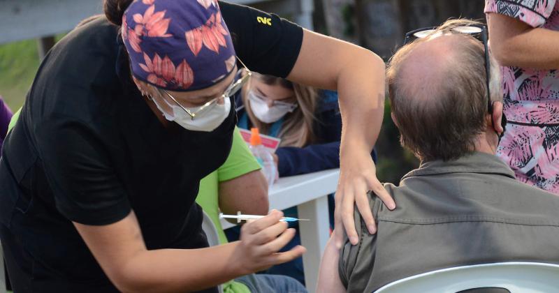 Este mieacutercoles habraacute posta de vacunacioacuten itinerante en Hinojo 