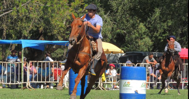 M�s de un centenar de jinetes le dieron vida al festival de destrezas criollas