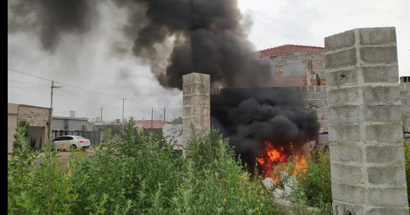 Bomberos controloacute un principio de incendio 