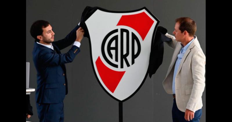 Una nueva identidad- River renovoacute su escudo y presentoacute sus cambios