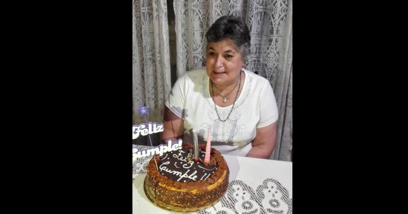 Azucena Cristina Pagouapé (Chichí) cumplió 70 años el pasado 28 de enero y recibió el afectuoso saludo de sus hijas nietos y bisnietas