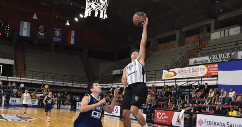 Estudiantes le ganó a El Fortín en el Maxigimnasio por 72 a 63