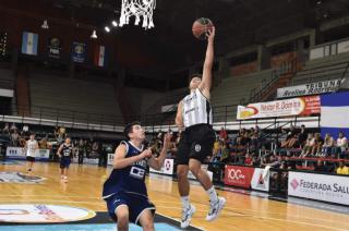 Estudiantes le ganó a El Fortín en el Maxigimnasio por 72 a 63