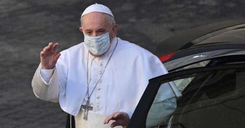 Francisco fue a la embajada rusa en el Vaticano a intentar mediar