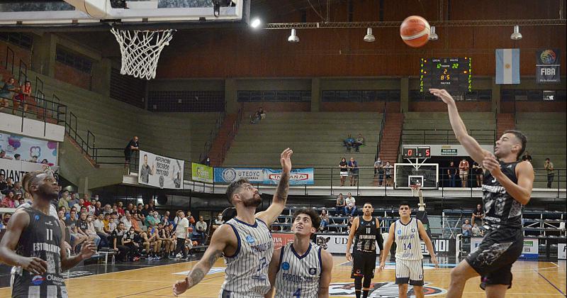 Estudiantes logró anoche una nueva victoria en el Maxigimnasio