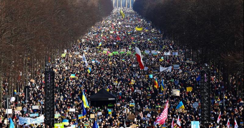 Crecen en Europa las protestas contra el ataque de Rusia a Ucrania