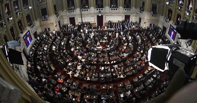 La disminución de casos de coronavirus permite que diputados senadores e invitados especiales estén presentes