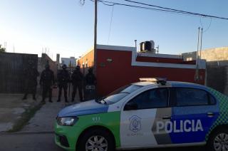 Cinco viviendas allanadas y un aprehendido en importante operativo policial por un robo