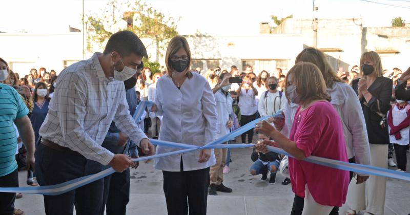 Galli inicioacute el ciclo lectivo e inauguroacute obras en la Escuela Primaria Nordm 50