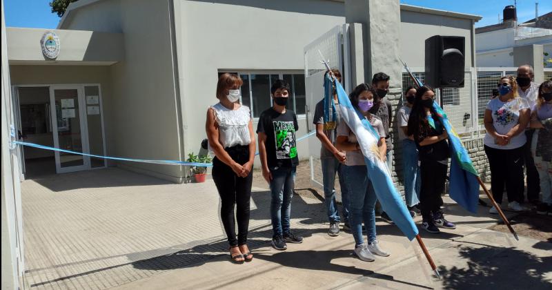 Galli encabezoacute el acto de inicio del ciclo lectivo en la Escuela Secundaria Nordm7