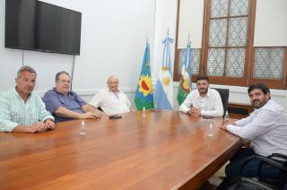 Galli junto a los organizadores del evento y el secretario de Desarrollo Humano