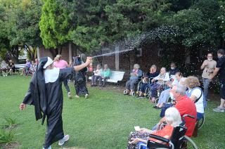 El Hogar de Ancianos San Vicente de Paul se vistió de carnaval