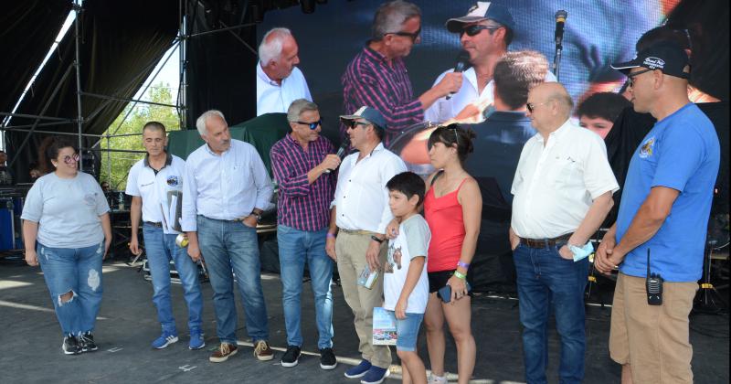 El cierre del Festival de Doma y Folklore en imaacutegenes