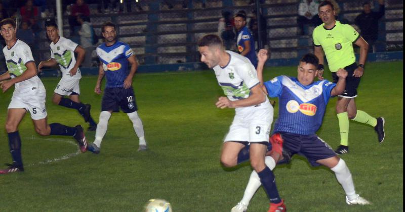 Embajadores le ganó a El Fortín