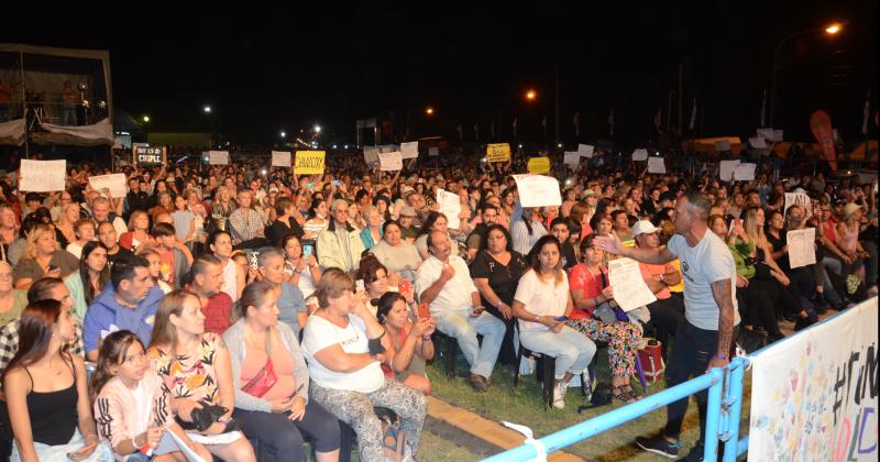 El cierre del Festival de Doma y Folklore en imaacutegenes