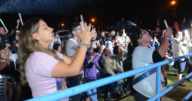 El cierre del Festival de Doma y Folklore en imaacutegenes